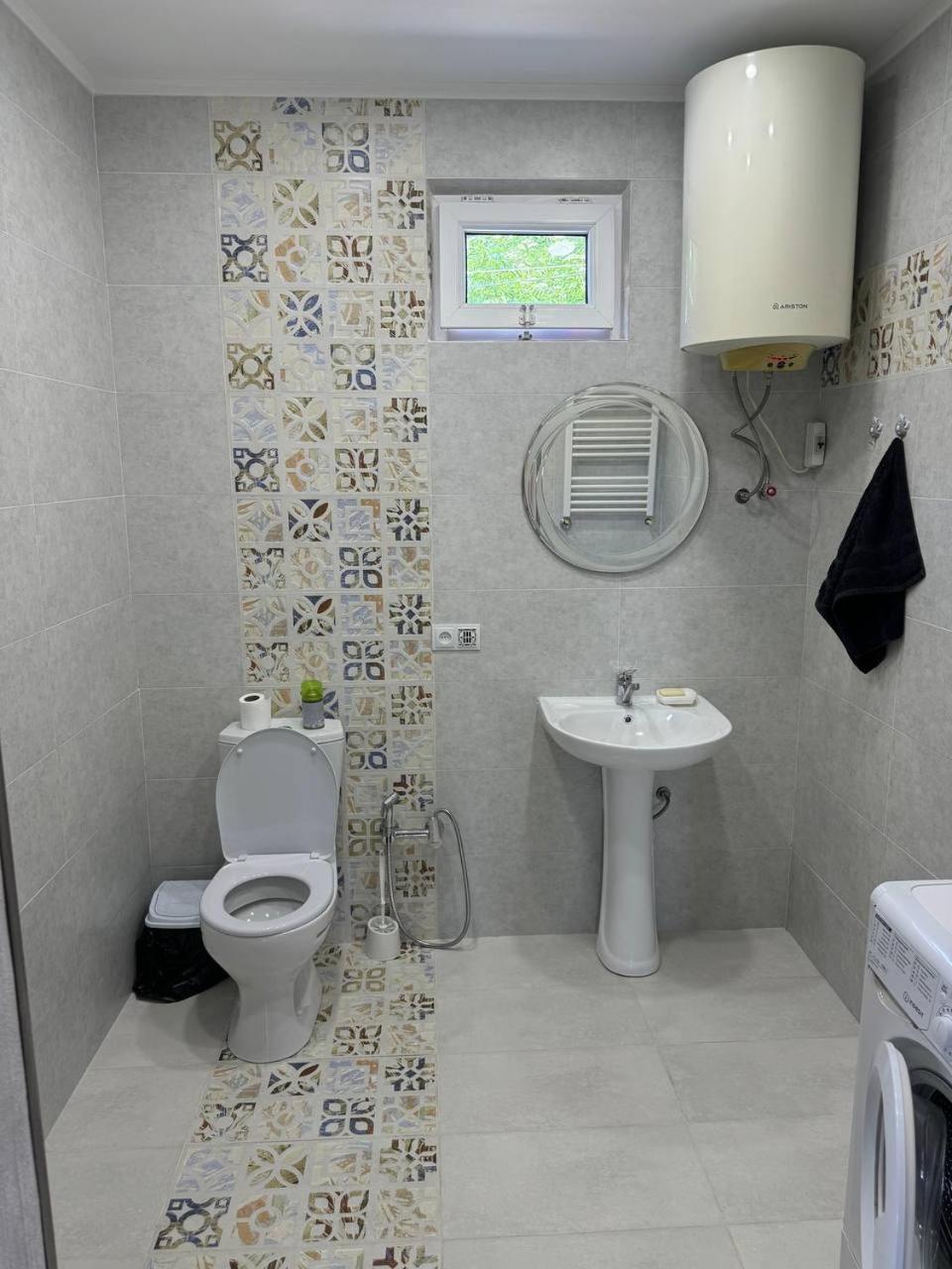 فيلا House On Magnolii 1 باتومي المظهر الخارجي الصورة